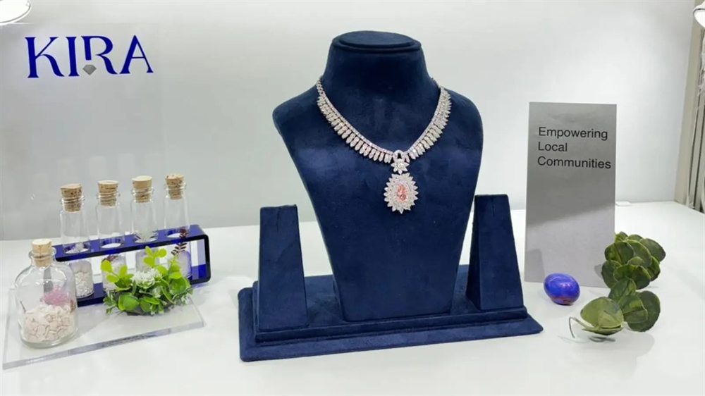 Experience sustainable luxury with KIRA: ethical jewellery for a better future