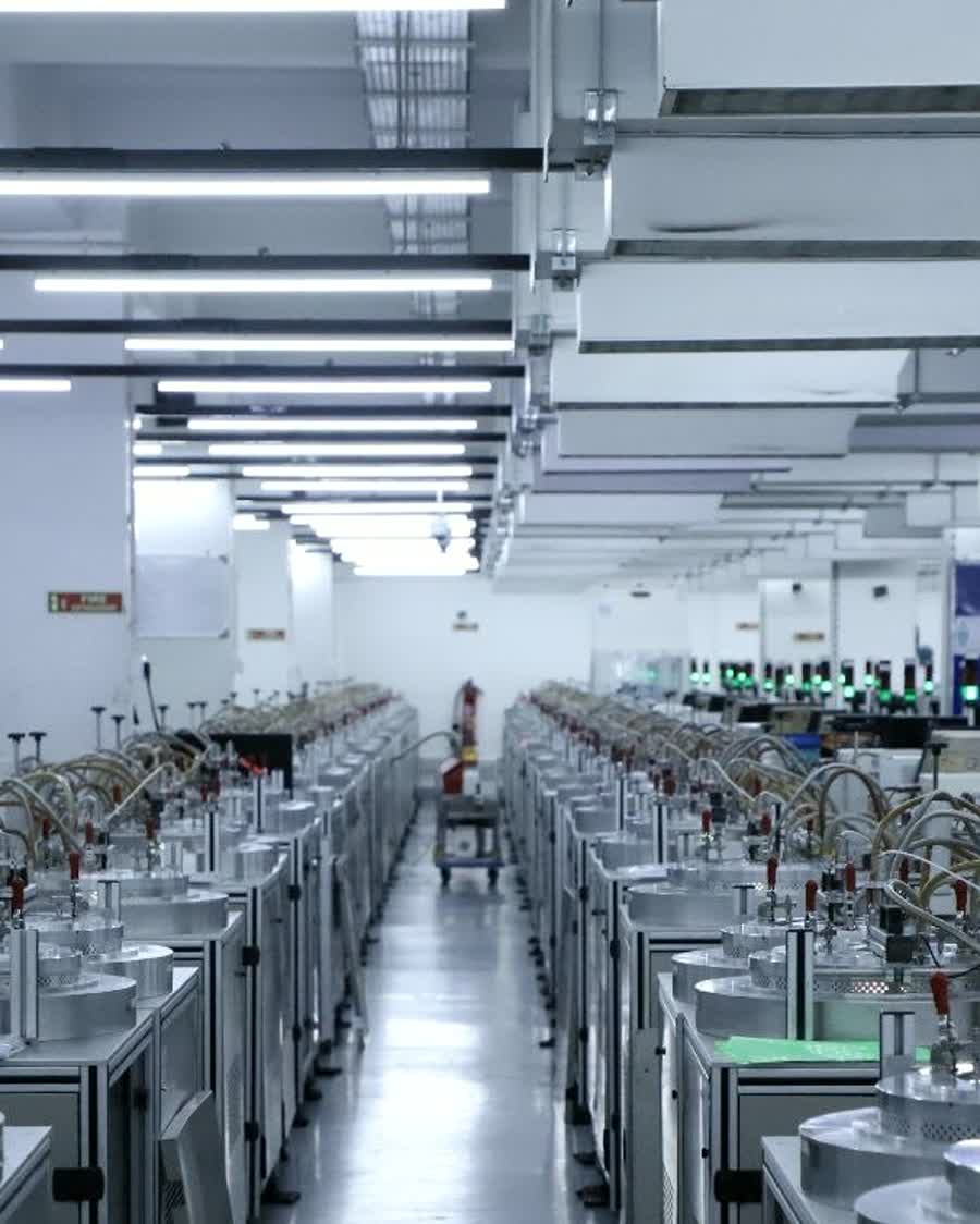 KIRA growing hall with CVD reactors